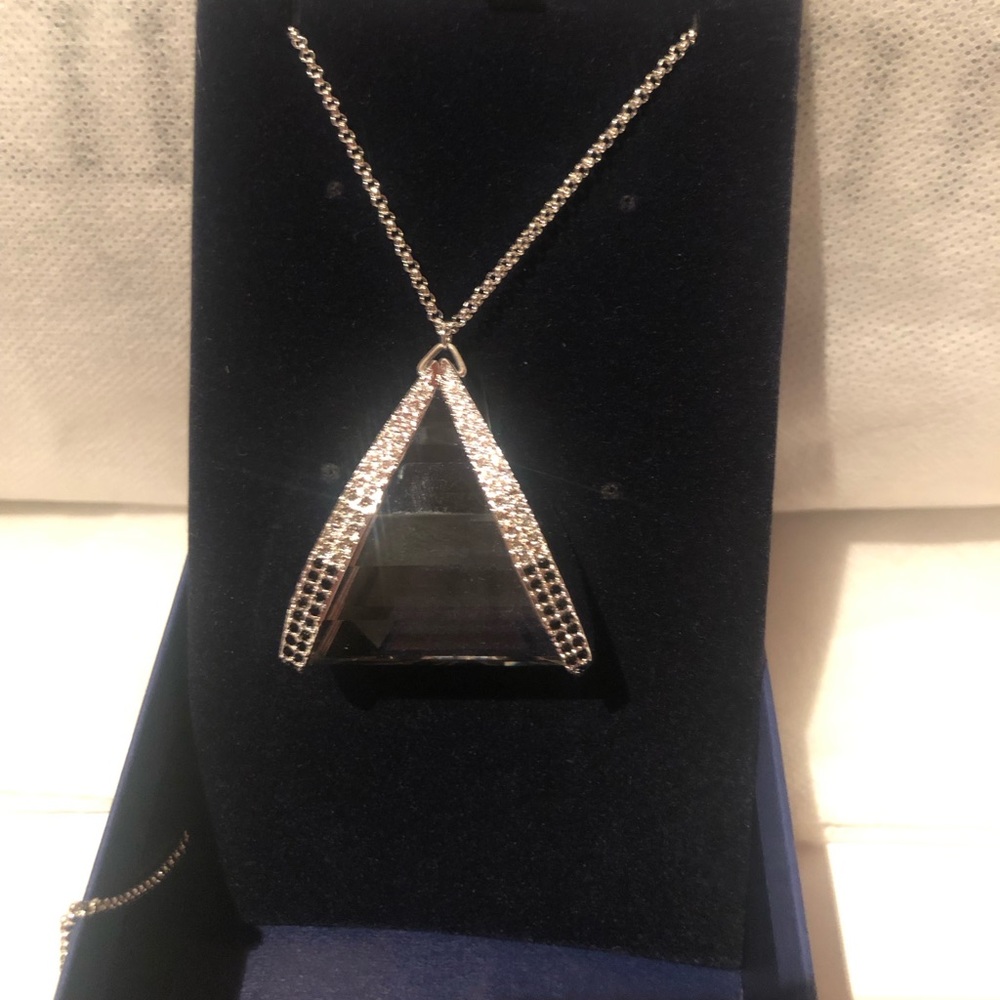 NWT in box Stunning Swarovski CLEAR Crystal Pyramid Necklace 925 SS adj. 26-34”